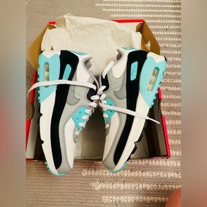 Nike Air Max 90 turquoise 5.5Y